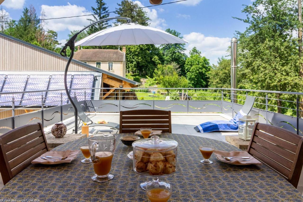 Chez Sophie Et Benoit Panzió La Bussière-sur-Ouche Kültér fotó